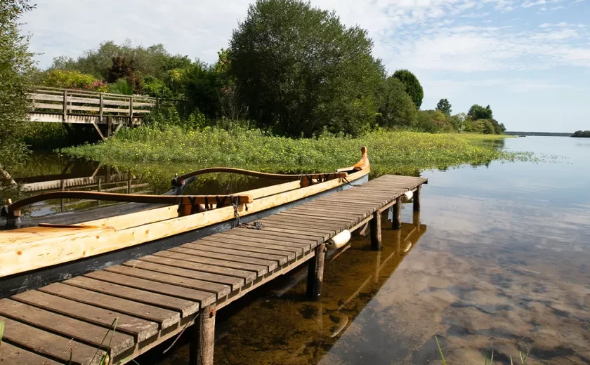 Ponton au lac du camping de Mimizan Lac